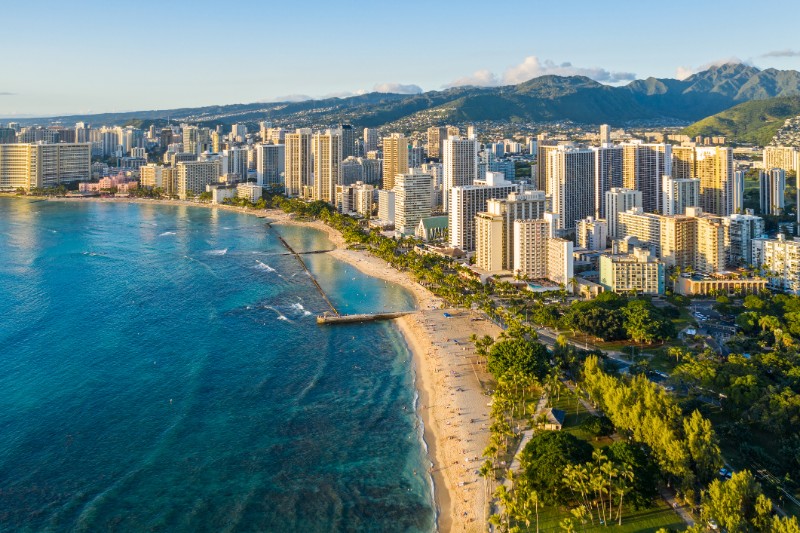 Kakaʻako Beach in front of tall buildings